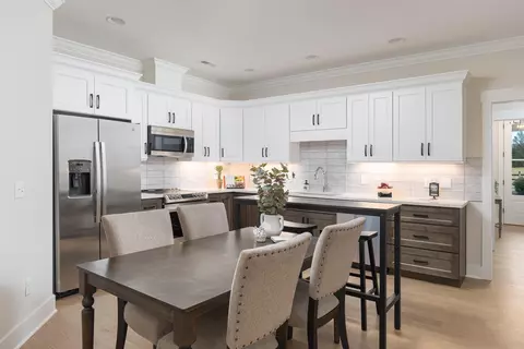 Dining - 9642 Dutton Ln, Ooltewah, TN 37363 photo 1 of 3