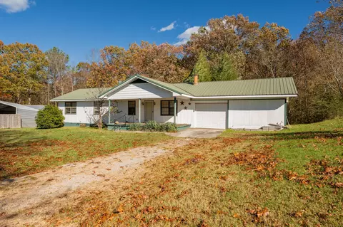 679 Arnold Ln, Lafayette, GA 30728
