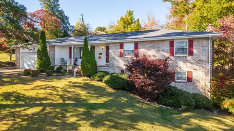 1203 Forest Green Dr, Chattanooga, TN 37412