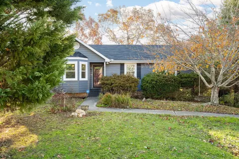 6840 Benwood Dr, Ooltewah, TN 37363