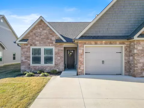 97 Morning Mist Dr, Rossville, GA 30741