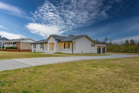 7912 Shallowmeade Ln, Chattanooga, TN 37421