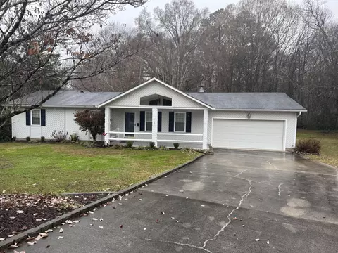 1402 Garden Farm Dr, Hixson, TN 37343