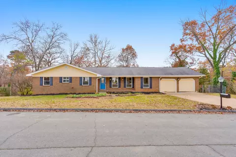 4716 Ridgecrest Rd, Hixson, TN 37343