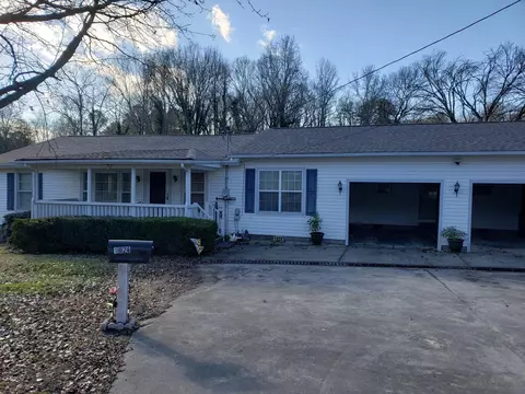 1026 E Villanow St, Lafayette, GA 30728