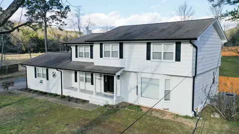 6866 Ivanwood Dr, Hixson, TN 37343