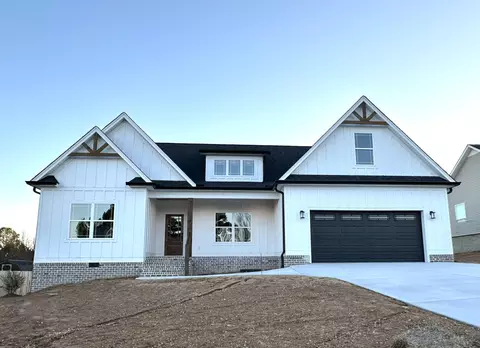 67 Cheshire Crossing Dr, Rock Spring, GA 30739