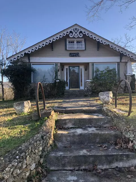 9514 E Brainerd Rd, Chattanooga, TN 37421 photo 1