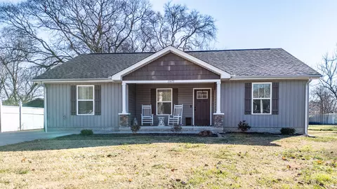 11673 Walker Rd, Soddy Daisy, TN 37379