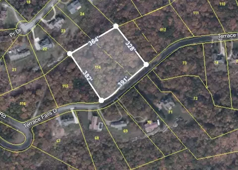 8721 Terrace Falls Dr #114, Soddy Daisy, TN 37379