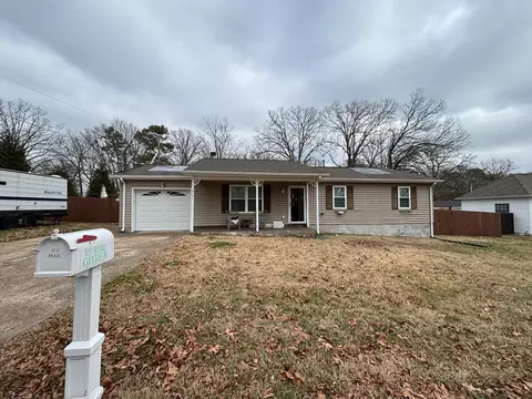 8151 Iris Rd, Chattanooga, TN 37421