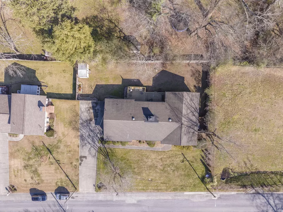 View/Area - 913 Brookwood Dr, Dalton, GA 30720 photo 3 of 7