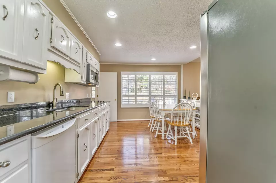 Kitchen - 913 Brookwood Dr, Dalton, GA 30720 photo 1 of 4