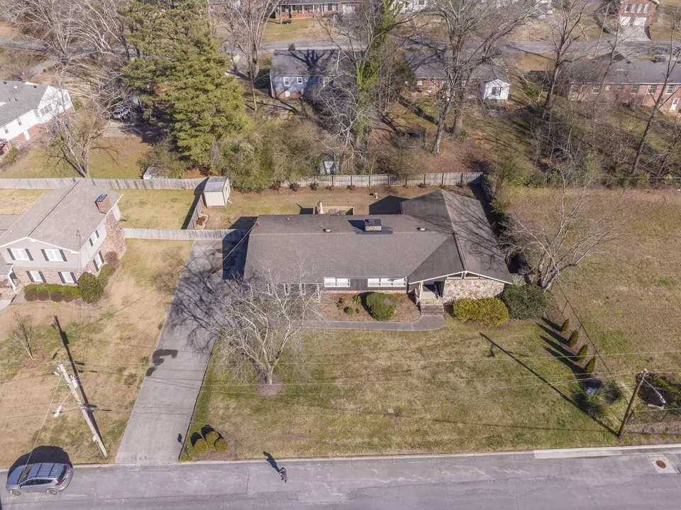 View/Area - 913 Brookwood Dr, Dalton, GA 30720 photo 2 of 7