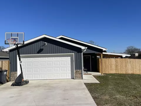 106 Cleveland Ave, Pikeville, TN 37367