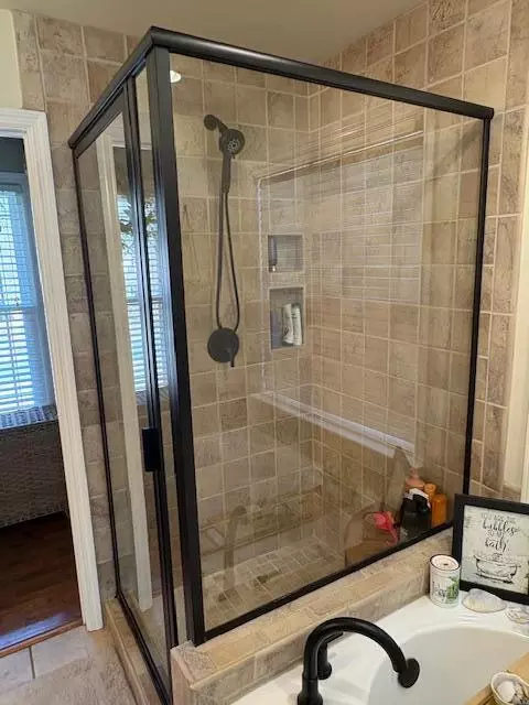 Bath - 850 Van Dell Dr, Rock Spring, GA 30739 photo 6 of 11