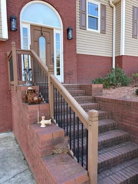 Exterior - 850 Van Dell Dr, Rock Spring, GA 30739 photo 6 of 17