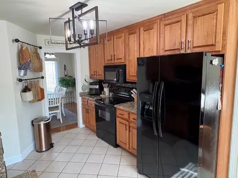 Kitchen - 850 Van Dell Dr, Rock Spring, GA 30739 photo 2 of 9