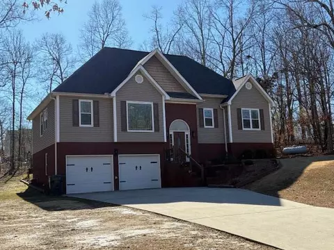 Exterior - 850 Van Dell Dr, Rock Spring, GA 30739 photo 2 of 17