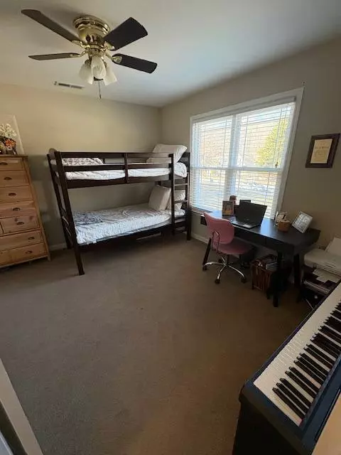 Bedroom - 850 Van Dell Dr, Rock Spring, GA 30739 photo 4 of 4