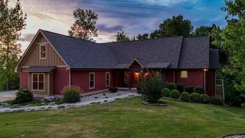 1911 Raulston Falls Rd, Jasper, TN 37347