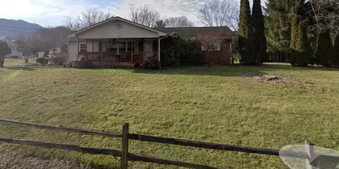 238 Wilbur Dam Rd, Elizabethton, TN 37643