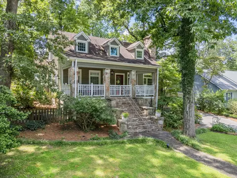 608 Texas Ave, Signal Mountain, TN 37377