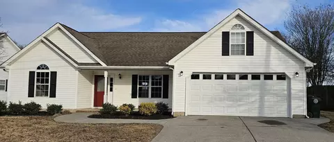 593 Colony Cir, Fort Oglethorpe, GA 30742