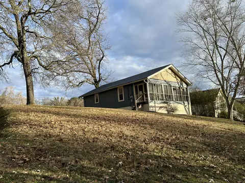 267 Hedgewood Dr, Chattanooga, TN 37405