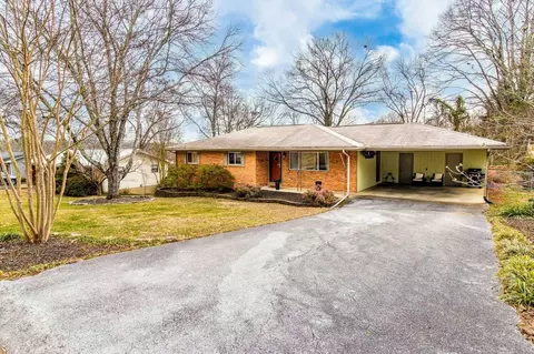 1370 Polaris Dr, Hixson, TN 37343