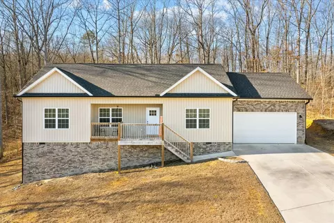 1056 Durgan Pl, Dalton, GA 30721