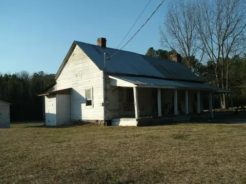 1986 Halls Valley Rd, Trion, GA 30753