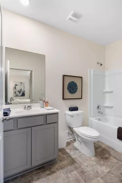 Bath - 5721 Prickly Loop, Ooltewah, TN 37363 photo 3 of 4