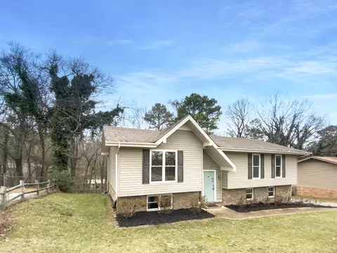 7013 Glacier Ln, Harrison, TN 37341