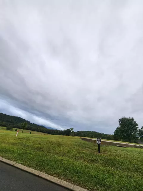 120 River Ridge Dr, Dunlap, TN 37327