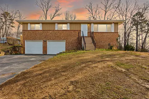 950 N Pine St, Rossville, GA 30741