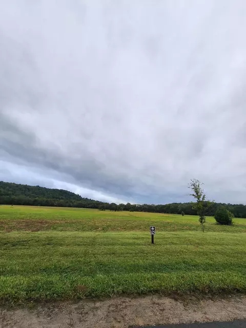 125 River Ridge Dr, Dunlap, TN 37327