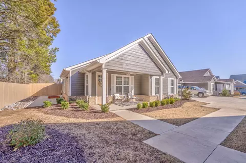 300 Kempton Ln UNIT 2, Dalton, GA 30721