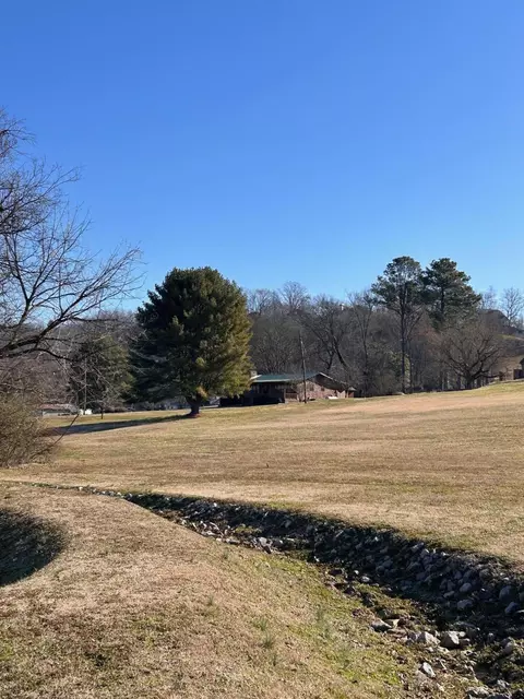 3236 Plaza Cir, Chattanooga, TN 37419
