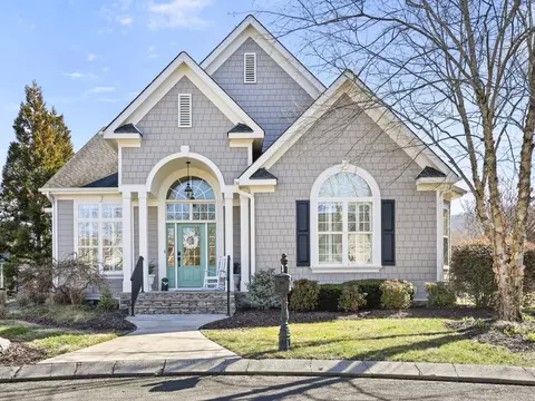 9454 Secret Cir, Ooltewah, TN 37363
