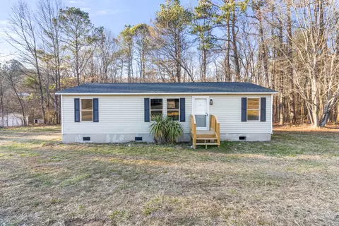 44 Stan Ln, Tunnel Hill, GA 30755
