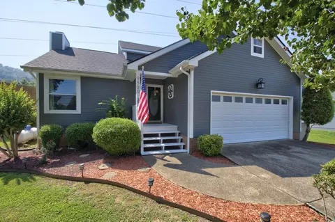 9500 Robinson Farm Rd, Ooltewah, TN 37363