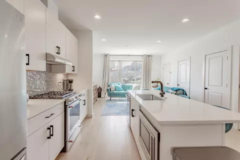 895 Cherokee Blvd #103, Chattanooga, TN 37405