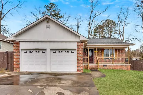 1493 Hale Bowden Dr, Dalton, GA 30721