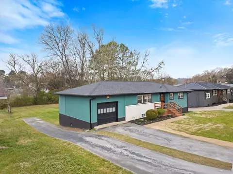 1706 Albert Ln, Hixson, TN 37343