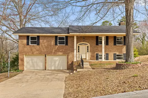 8705 Glenaire Dr, Chattanooga, TN 37416