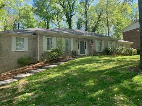 555 Hunter Trl, Cleveland, TN 37312