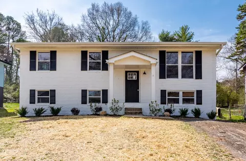 1422 Carousel Rd, Chattanooga, TN 37411
