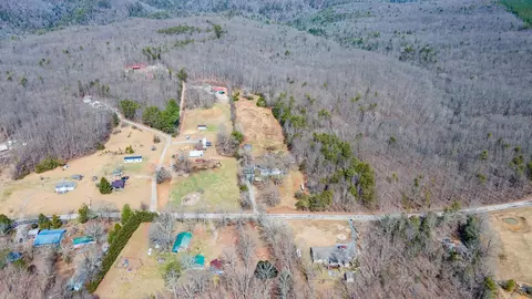 4007 Retro Hughes Rd, Graysville, TN 37338