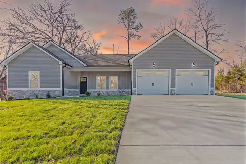 1907 Honeysuckle Trl, Fort Oglethorpe, GA 30742